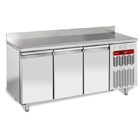 Table négative murale ventilée 3 portes pleines GN 1/1 405 L - Diamond - TG3B/HA-R2 Table négative murale ventilée 3 portes pleines GN 1/1 405 L - Diamond - TG3B/HA-R2