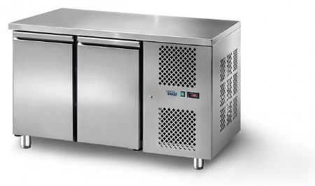 Table desserte réfrigérée professionnelle 2 portes positive sans dosseret 210 L - Sofraca - TRG2PSD