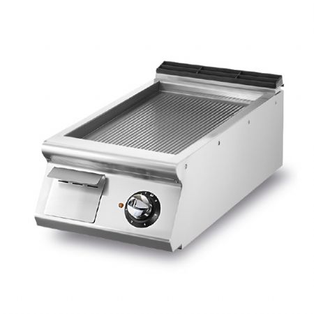 Plaque à snacker pro profondeur 900 Triphasé 7.5 kW surface nervurée - Virtus - VS9040FTREVT Plaque à snacker pro profondeur 900 Triphasé 7.5 kW surface nervurée - Virtus - VS9040FTREVT