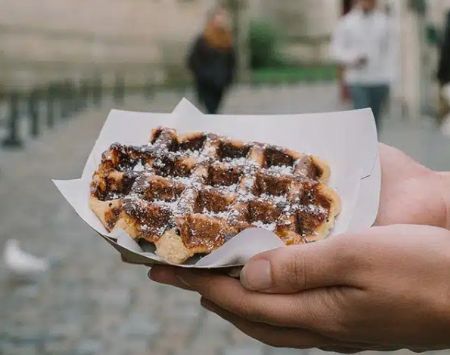 Gaufrier professionnel Liège 1400W avec basculement - 440x260x220 mm Gaufrier professionnel Liège 1400W avec basculement - 440x260x220 mm