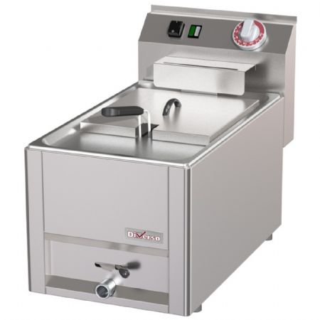 Friteuse cuisine pro profondeur 600 électrique 8 litres 3 kW - Diverso By Diamond - WR-EF08-08