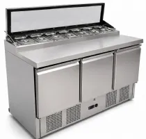 Saladette réfrigérée professionnelle 3 portes 7 bacs gn 1/4 couvercle en verre positive - combisteel - 7092.0095 - Combisteel - 7092.0095 Saladette réfrigérée professionnelle 3 portes 7 bacs gn 1/4 couvercle en verre positive - combisteel - 7092.0095 - Combisteel - 7092.0095