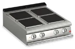 Fourneau à plaque de cuisson - 4 plaques carrées électriques - Gamme QUEEN 700 - Baron - 70QPCE801 Fourneau à plaque de cuisson - 4 plaques carrées électriques - Gamme QUEEN 700 - Baron - 70QPCE801