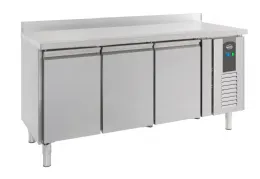Table desserte réfrigérée 3 portes pleines positive - Combisteel - 7450.0782 Table desserte réfrigérée 3 portes pleines positive - Combisteel - 7450.0782