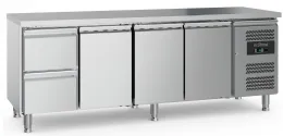 Table desserte réfrigérée 3 portes pleines avec 2 tiroirs 553 L positive - Combisteel - 7950.5165 Table desserte réfrigérée 3 portes pleines avec 2 tiroirs 553 L positive - Combisteel - 7950.5165