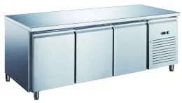 Tour réfrigéré pâtissier professionnel positif sans granit 3 portes 580 L - Furnotel - PA3101X Tour réfrigéré pâtissier professionnel positif sans granit 3 portes 580 L - Furnotel - PA3101X